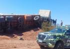Volcó un camión lleno de tomates que iba camino a La Rioja