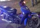 Chepes: un motociclista chocó contra el cordón al intentar esquivar una bicicleta