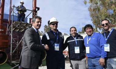 Sergio Massa anunció en Neuquén medidas para aumentar la producción de gas y petróleo.
