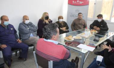 Zona Sanitaria VI: Campaña de vacunacion nacional y camion mamografo movil.