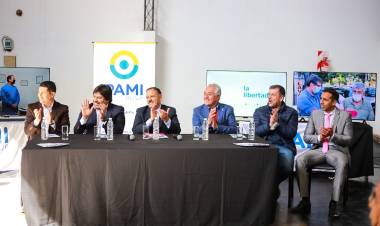 El Gobierno Provincial entregó equipamiento y ayudas económicas para los centros de jubilados y pensionados de la provincia.