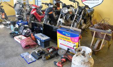 La Policía de la provincia recuperó objetos sustraidos al esclarecer hechos delictivos.