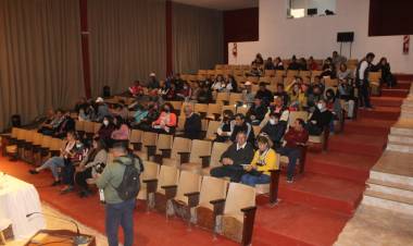 Chepes: Entrega de la rifa del programa "Te Acompaño".