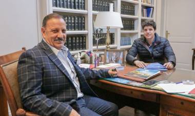 El gobernador Quintela se reunió con el intendente de Sanagasta.