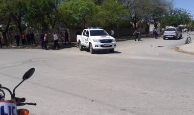 Gran impacto en Chamical por la muerte de una menor en motocicleta tras colisionar con automóvil.