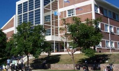 UNLaR: Este lunes comienzan las inscripciones para el ciclo 2023 hasta el 23 de diciembre.