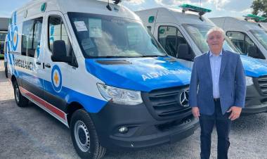 La Rioja recibió ocho ambulancias del gobierno nacional.