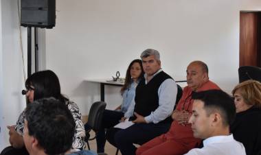Chepes: Importante reunión de concejales con distintos actores vinculados con la gestión de salud.