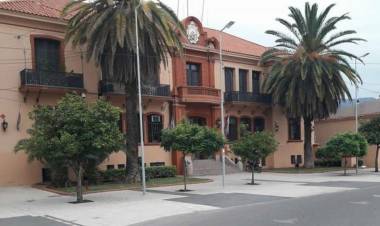 ‘Casa de las Tejas’ con nuevo aumento salarial a estatales en 2022.