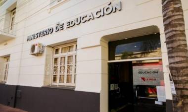 Con aval de numerosos gremios, sale por decreto el aumento a docentes.