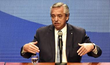Fernández: "Tengo la decisión de que ganemos en 2023; después discutiremos el candidato".