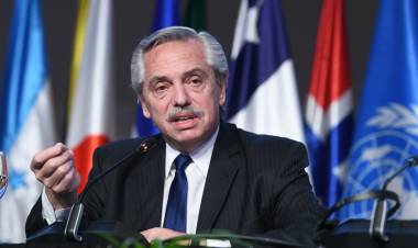 Fernández remarcó que Argentina no puede ser tratada "con una suerte de intereses punitorios".