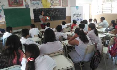 Continuan los talleres de sensibilizacion de separación de residuos en el interior departamental.