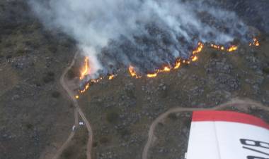 Incendio en Sierra de los Quinteros: El 80?l territorio afectado se encuentra controlado.