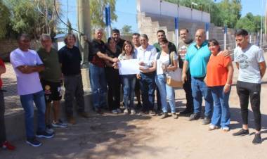 Chepes: Puesta en marcha de la obra de sistema presurizado de riego en canchas del Club Belgrano y Estudiantes El Tala.