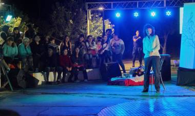 Plaza de la Cultura: Con obras de teatro, feria de emprendedores y puntos artisticos conmemoran el 24 de marzo.