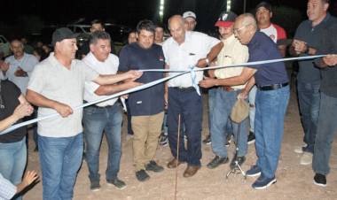 En San Isidro: Inauguran cartel corporeo de ingreso.