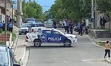 Un hombre cometió un brutal femicidio y tras escapar se suicidó.