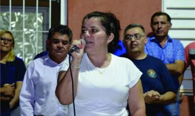 Discurso de la candidata a intendenta por el frente federal laura carrizo a la dirigencia. 
