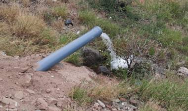 Conectan un nuevo acueducto en Portezuelo.