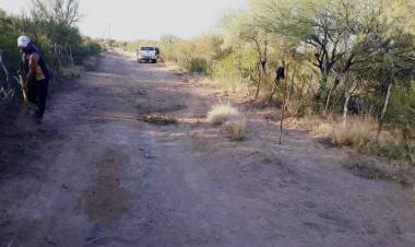 El Totoral: Mantenimiento y desmonte de caminos rurales.