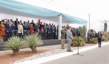 Ricardo Quintela: “Queremos comprometernos que en nuestra próxima gestión, a la culminación del 2027, no quede un solo empleado precarizado en nuestra provincia”.