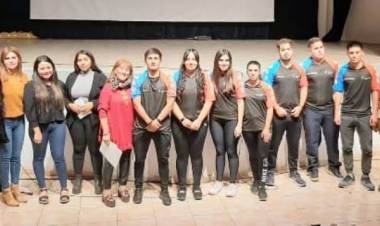 En el 25º aniversario de UNLar sede local realizan charlas desde Biología, Nutrición y Educ. Física.