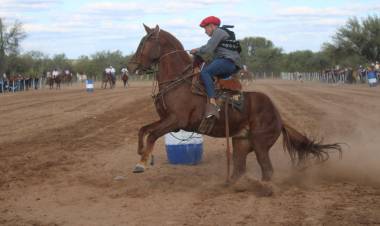Manteniendo Vivas Nuestras Tradiciones: Desde las Corzuelas se vivió la Fiesta Patria Gaucha.