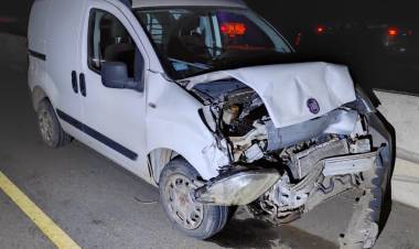 Fuerte choque entre varios vehículos sobre Ruta Nacional N°40