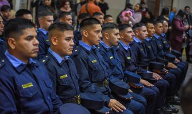 El Gobierno fortalece el sistema de seguridad con la designación de 125 nuevos oficiales