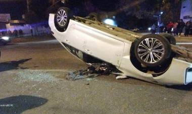 Una mujer resultó herida tras un tremendo vuelco