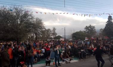 Castro Barros vivió un día de fiesta en su 146 aniversario