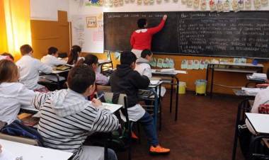 Propuesta salarial a docentes: mix de suma fija y un porcentaje al básico