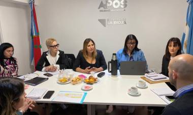APOS: La titular de la Administración Provincial de Obra Social, Lic. Claudia Ortiz desarrolló una importante agenda de trabajo en Córdoba.