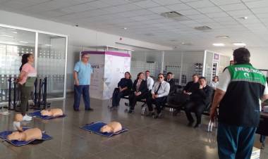 Chepes: capacitación sobre RCP en a personal de entidades bancarias