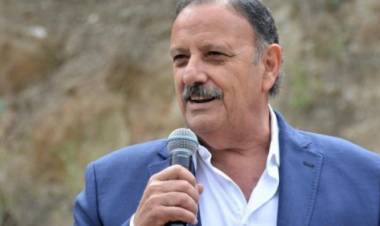 Quintela anunció bono para los trabajadores de la Administración Pública, congelamiento de tarifas de servicios esenciales y el lanzamiento de “Te súper banco día de la madre”