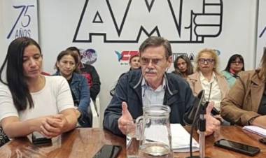 AMP presiona por mejoras salariales y blanqueo de sumas no remunerativas