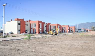 El Gobierno logró más de 6 mil soluciones habitacionales para los riojanos