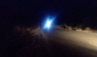 Chepes: motociclista pierde su vida tras derrapar su moto