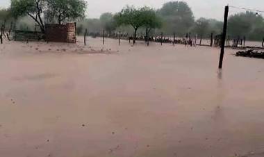 La lluvia pasó por el departamento Rosario Vera Peñaloza y llevó alivio