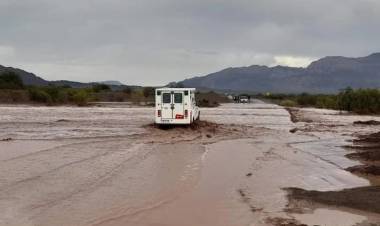 Por las intensas lluvias piden circular con precaución por la Ruta N° 40