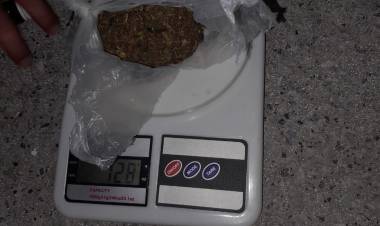 Demoraron a un pasajero de un colectivo por transportar droga a Chepes