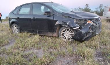 San Antonio: Un auto chocó contra una vaca por Ruta Provincial N°29