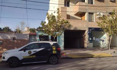 Siete allanamientos en la capital riojana, donde se secuestraron: droga, vehículos, dispositivos electrónicos, armas de fuegos y dinero en efectivo