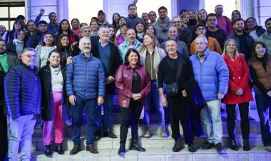 Se estrenó en La Rioja la película «Hombre muerto»