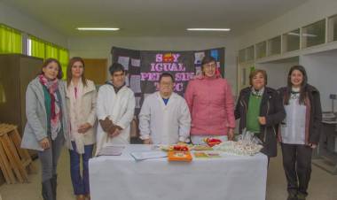 Chepes: La escuela N° 5  "Roberto Saul" celebro los 50 años de la feria de ciencias
