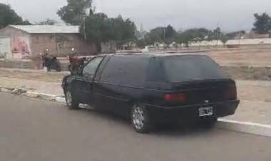 Chepes: El conductor de un auto fúnebre, falleció tras descompensarse