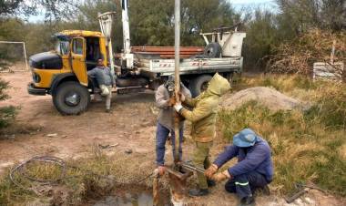 Suministro de Agua en el Interior: recambio de electrobombas en El Totoral y Las Toscas