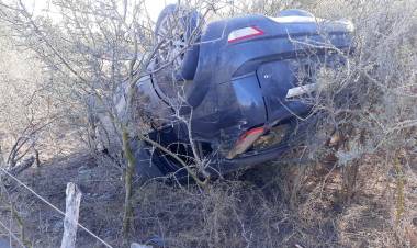 Vuelco de un automóvil en Ruta Provincial N°29