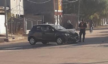 U.R.VI Cría. Chepes: accidente de tránsito con daños materiales